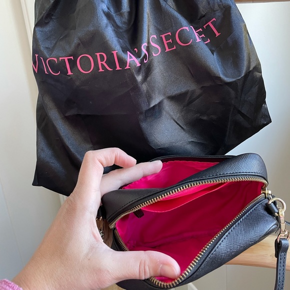 VICTORIA’S SECRET small crossbody bag - Picture 2 of 6